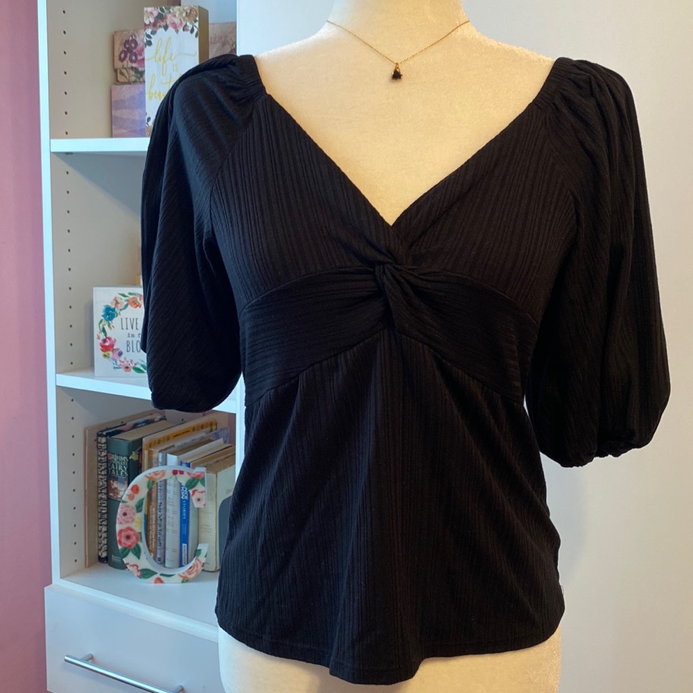 W By Who Wear What When Where | Black Knot Front Puff Sleeve Top Size Large